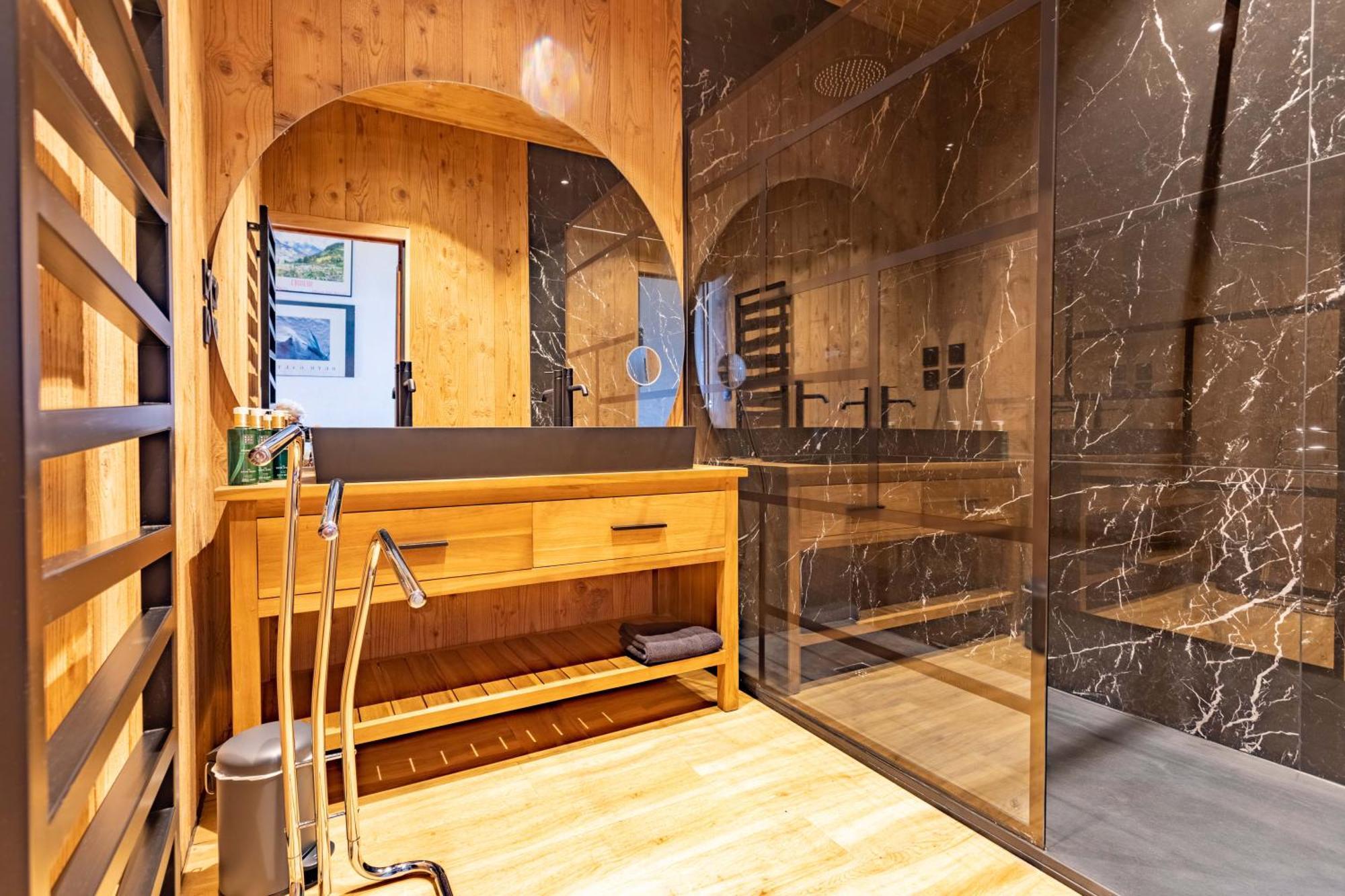 Le Petit Paradis, Chalet Au Coeur Des 3 Vallees Saint-Marcel  Exterior foto