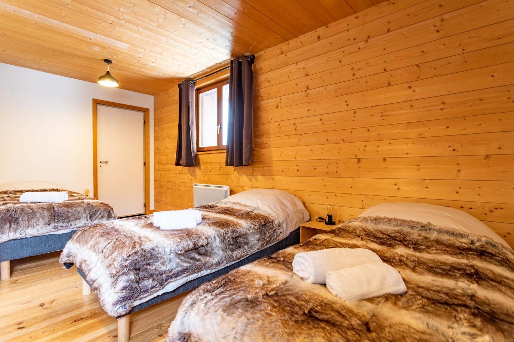 Le Petit Paradis, Chalet Au Coeur Des 3 Vallees Saint-Marcel  Exterior foto